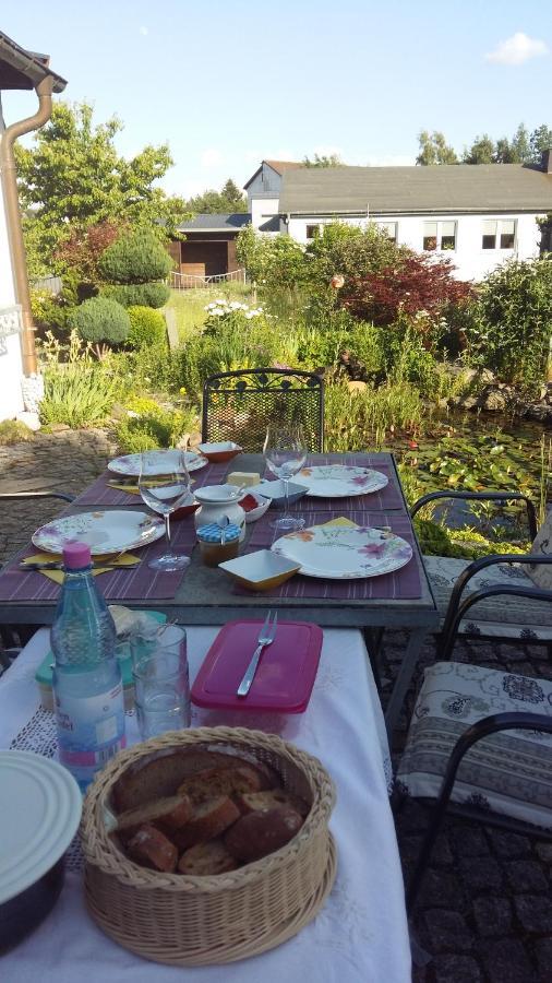 B & B Gaestehaus Schmidt Lichtenberg  ภายนอก รูปภาพ