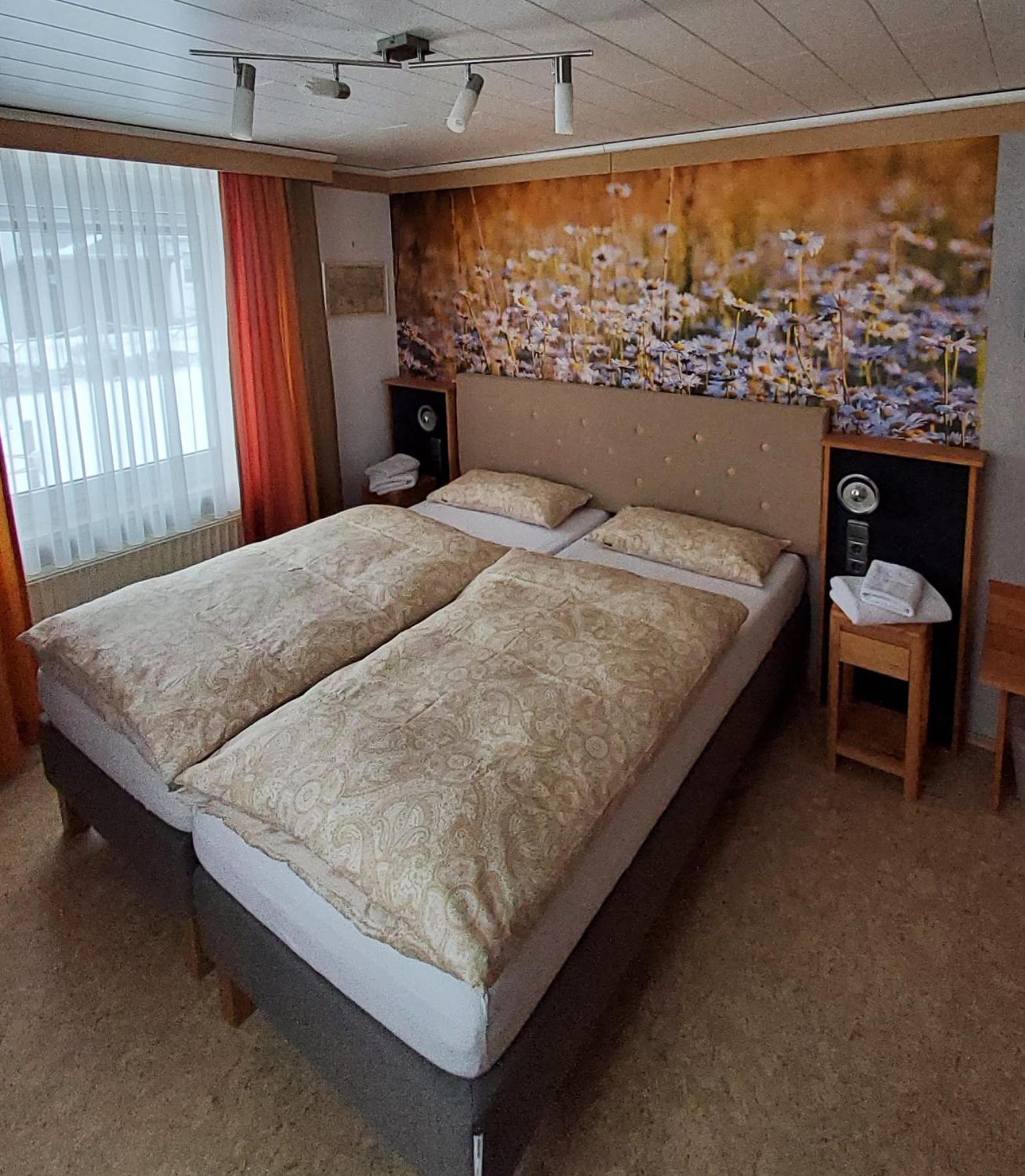 B & B Gaestehaus Schmidt Lichtenberg  ภายนอก รูปภาพ